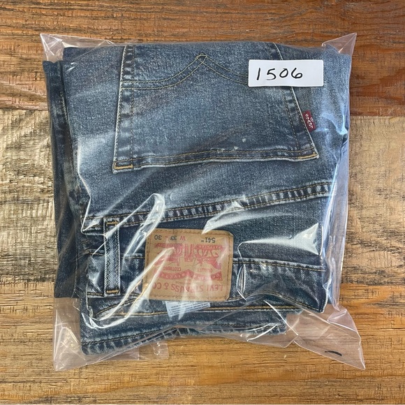 Mens Levi's 541 33 x 30 medium Wash Jeans - Picture 12 of 12